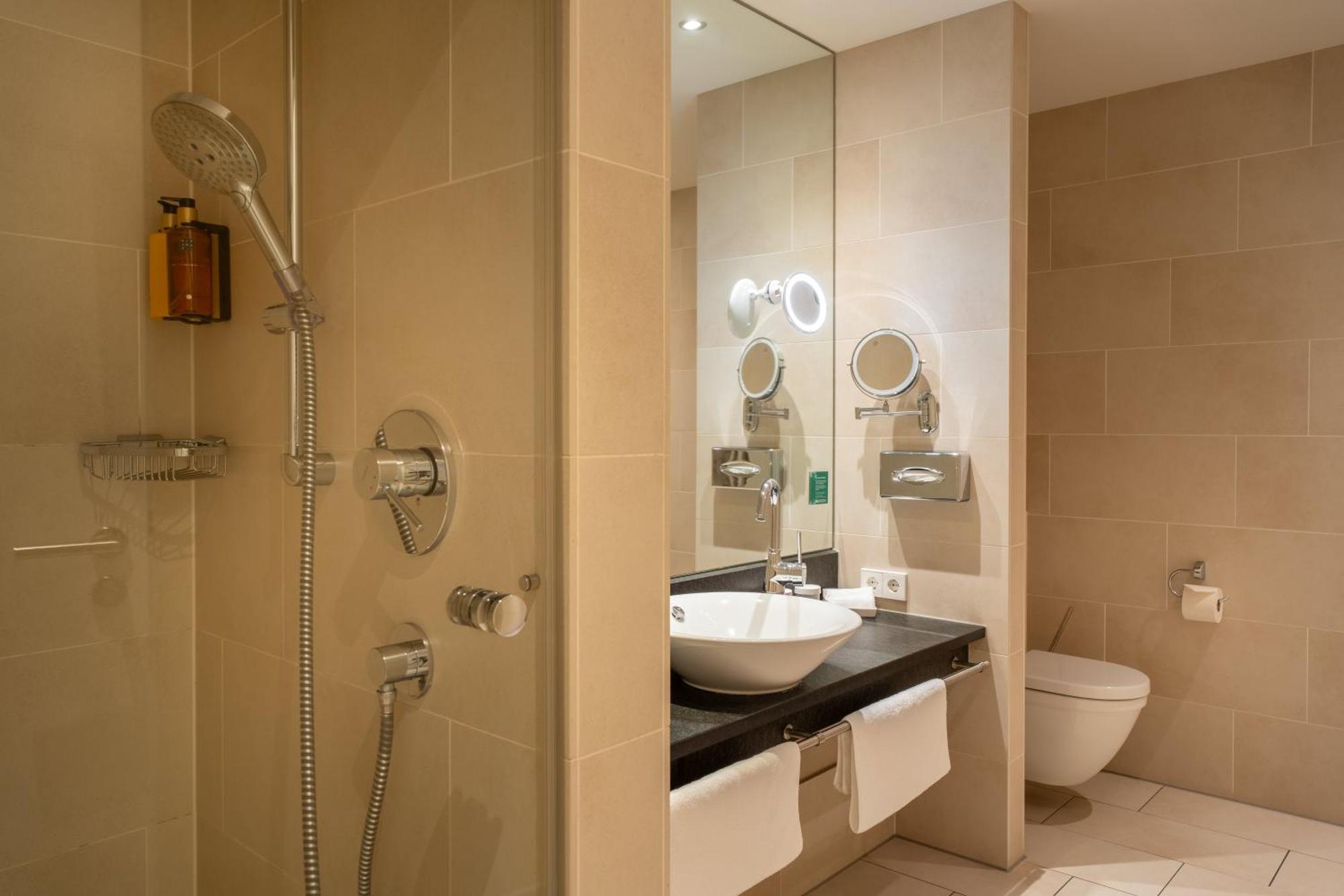 Superior Suite street view