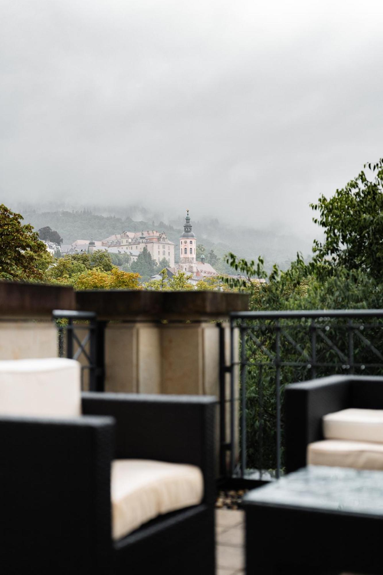 Deluxe Zimmer mit Kingsize-Bett